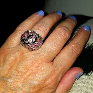 Ring PINK CRYSTALS IN HEART DESIGN IN FILAGREE SILVER!!!  LIKE NEW!!!
